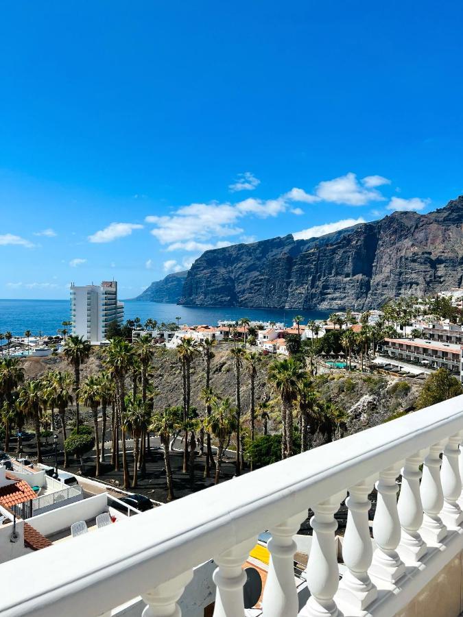 Luxury Penthouse With Breathtaking Views And Huge Private Terraces Puerto de Santiago (Tenerife) Exterior foto
