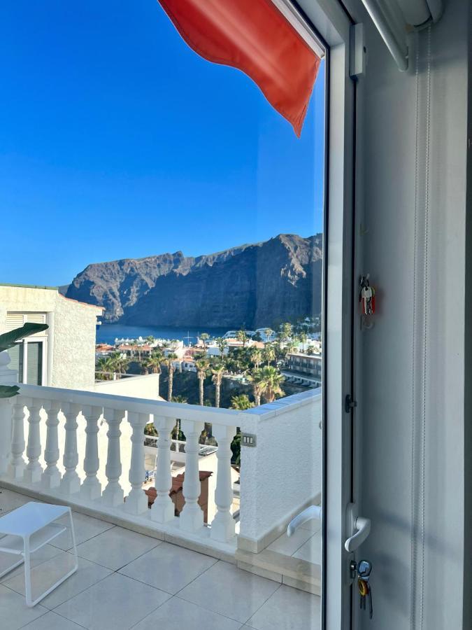 Luxury Penthouse With Breathtaking Views And Huge Private Terraces Puerto de Santiago (Tenerife) Exterior foto